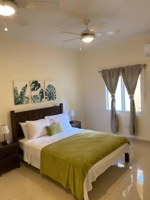 Lovely 2 Bedroom Apartment In Quiet Neighborhood! Philipsburg  Exterior photo